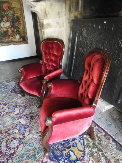 Pair of mahogany armchairs, curved back,...