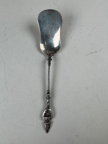 CHRISTOFLE.
Petite cuillère de service en...