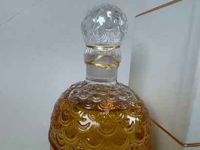 GUERLAIN à Paris.
Shalimar.
Eau de toilette.
Flacon...