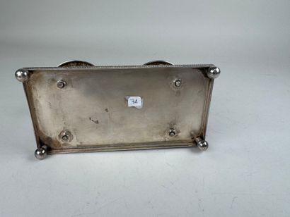 Porte huilier-vinaigrier en métal argenté...