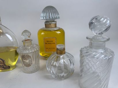 Lot de 7 flacons dont :
- GUERLAIN. Eau de...