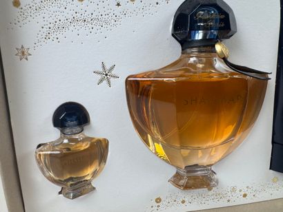 GUERLAIN à Paris.
SHALIMAR.
Coffret comprenant...