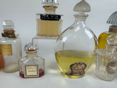 Lot de 7 flacons dont :
- GUERLAIN. Eau de...