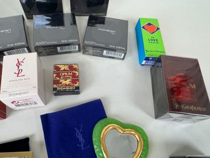 YVES SAINT LAURENT.
Opium, Nu, l'Homme, Rose...