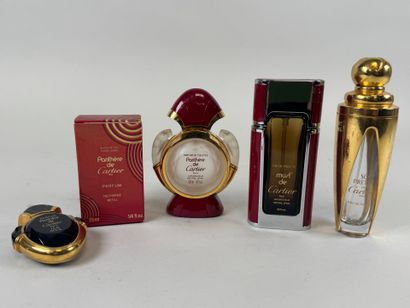PANTHERE de CARTIER. Bijou de sac. 
Contenant...