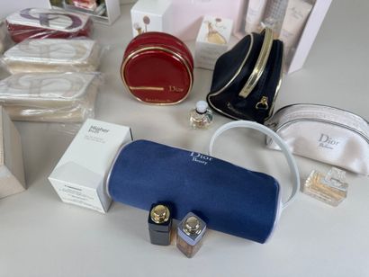 DIOR.
J'Adore, Miss Dior Chérie, Addict,...