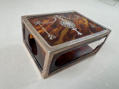 Boîte à allumettes en écaille et argent étranger...