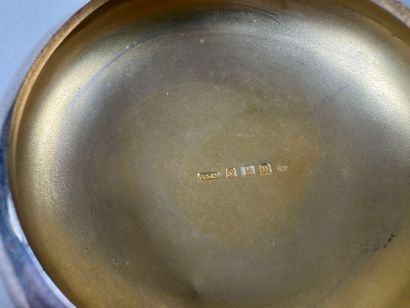 Grande boîte circulaire en argent étranger,...