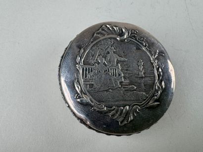 Petit pilulier en argent, poinçon Minerve,...