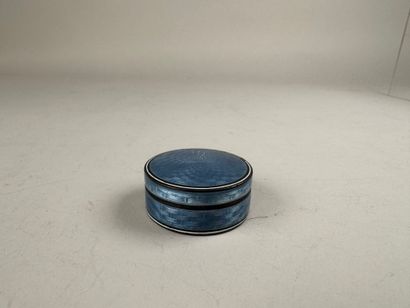 Petite boîte pilulier circulaire en argent...