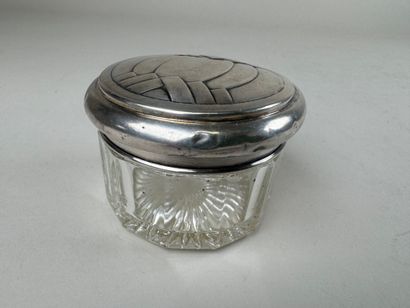 Petite boîte circulaire en verre, le couvercle...