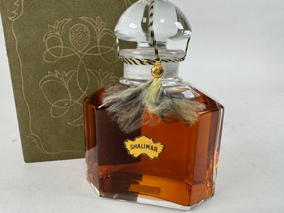 GUERLAIN.
Shalimar.
Flacon en cristal massif...