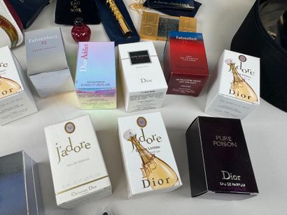 DIOR.
Dior Addict, Miss Dior, Fahrenheit...