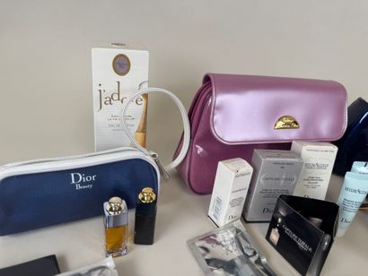 DIOR.
Environ 25 miniatures ou coffrets contenant...