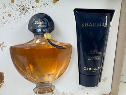 GUERLAIN à Paris.
SHALIMAR.
Coffret comprenant...