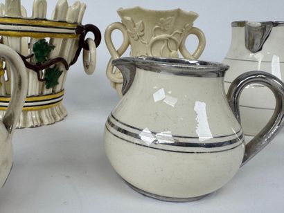 LANGEAIS, 20th century.
Small openwork planter,...
