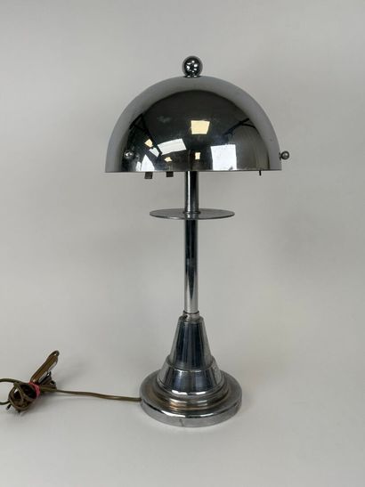 Chromed metal desk lamp, with stepped circular...
