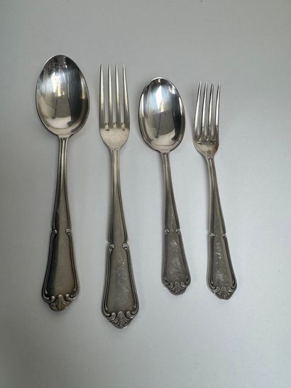 FRIONNET FRANCOIS.
Large silver-plated menagère...
