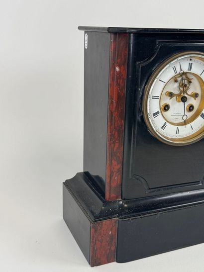 P. MERLE in Paris.
Boundary clock in black...