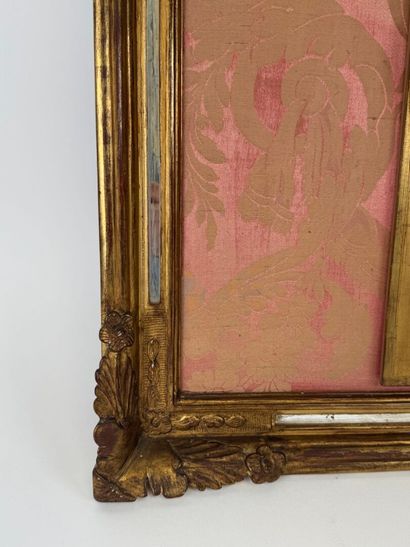 Crucifix with Christ in carved boxwood.
Presented...