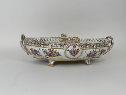 MEISSEN, 19th century.
Large polychrome and...