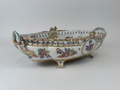 MEISSEN, 19th century.
Large polychrome and...