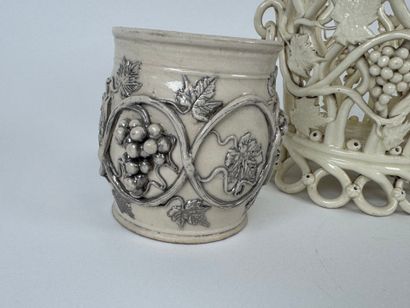 LANGEAIS, 20th century.
Cream and silver...