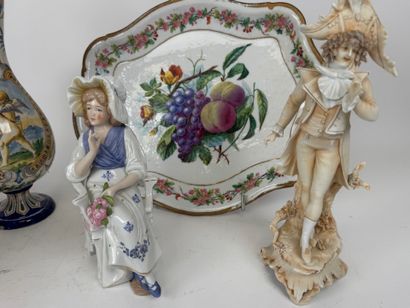 Earthenware and cookie lot including :
-...