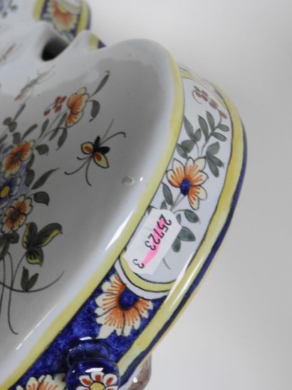 DESVRES.
Rouen-style earthenware violin with...