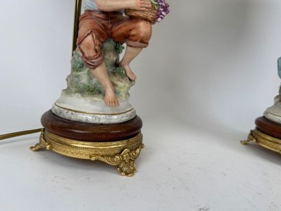 CAPODIMONTE, 20th century.
Pair of polychrome...