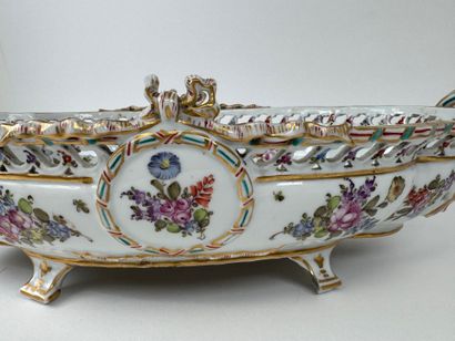 MEISSEN, 19th century.
Large polychrome and...