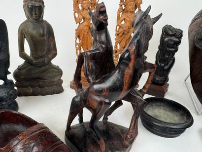 ASIA, AFRICA and miscellaneous, 20th century.
Important...