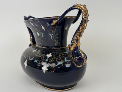 LUNEVILLE.
Earthenware planter on a blue...