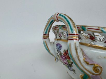 MEISSEN, 19th century.
Large polychrome and...