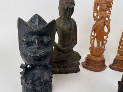 ASIA, AFRICA and miscellaneous, 20th century.
Important...