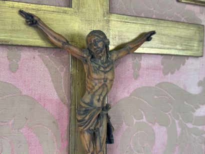 Crucifix with Christ in carved boxwood.
Presented...