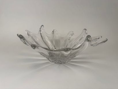 DAUM France.
Large free-form cut crystal...