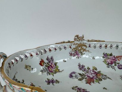 MEISSEN, 19th century.
Large polychrome and...