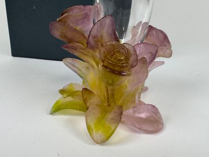 DAUM France.
Model roses.
Crystal soliflore...
