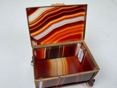 Small rectangular covered agate box, beveled...