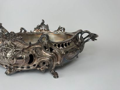 Large planter or centerpiece in silver-plated...
