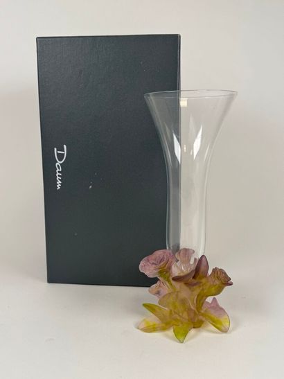 DAUM France.
Model roses.
Crystal soliflore...