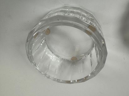 LALIQUE France.
ROBINSON model.
Circular...