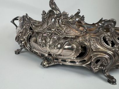 Large planter or centerpiece in silver-plated...