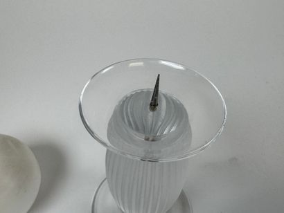 LALIQUE France.
LANGEAIS model.
Small candlestick...