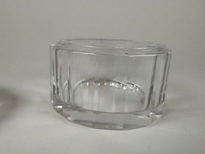 LALIQUE France.
ROBINSON model.
Circular...