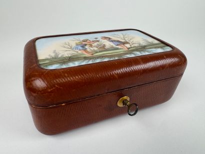 Leather-wrapped rectangular case, the lid...