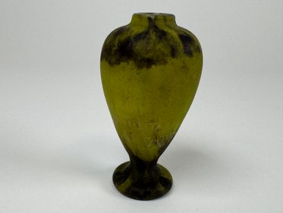 DAUM Nancy. 
Miniature baluster-shaped vase...