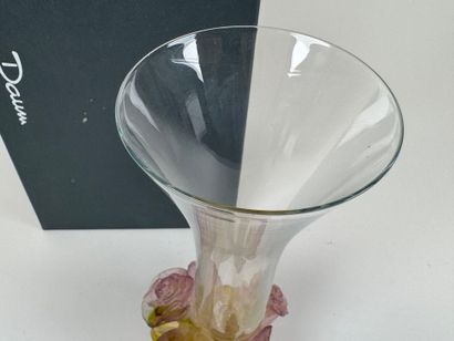 DAUM France.
Model roses.
Crystal soliflore...