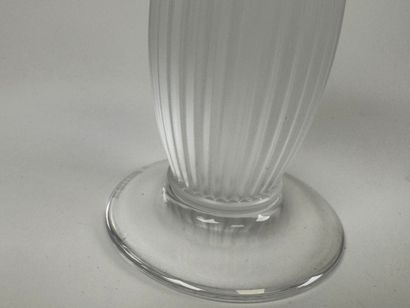 LALIQUE France.
LANGEAIS model.
Small candlestick...